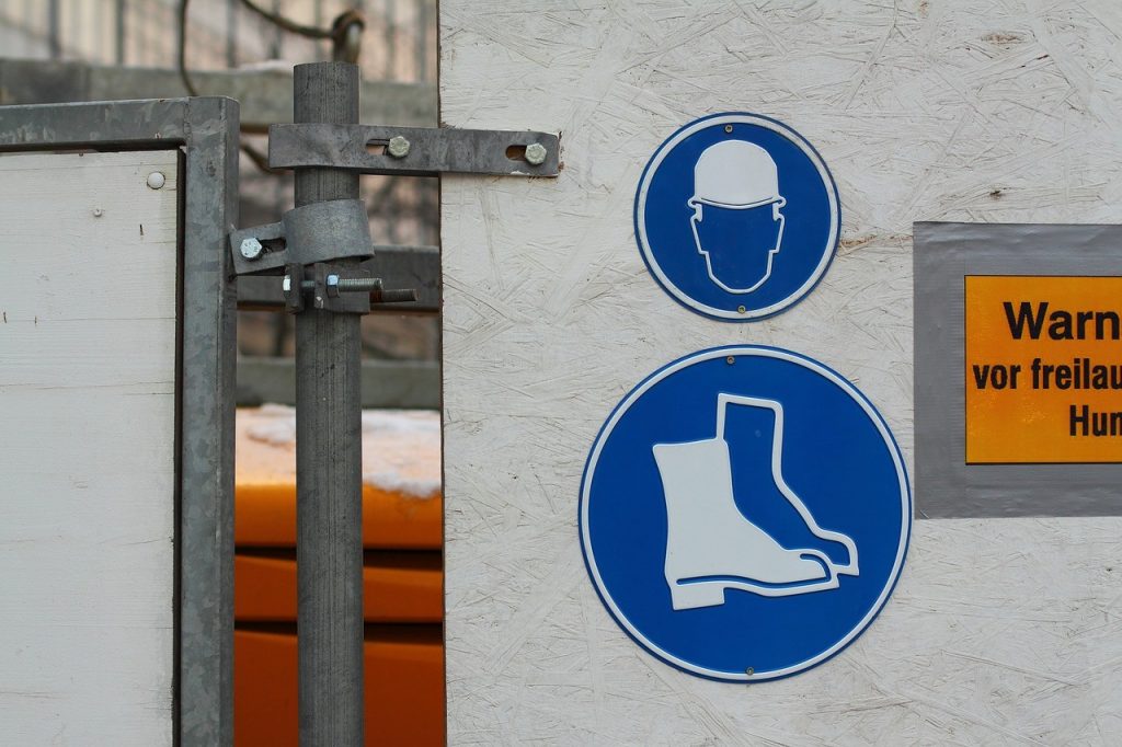 Znak o butach ochronnych bhp 